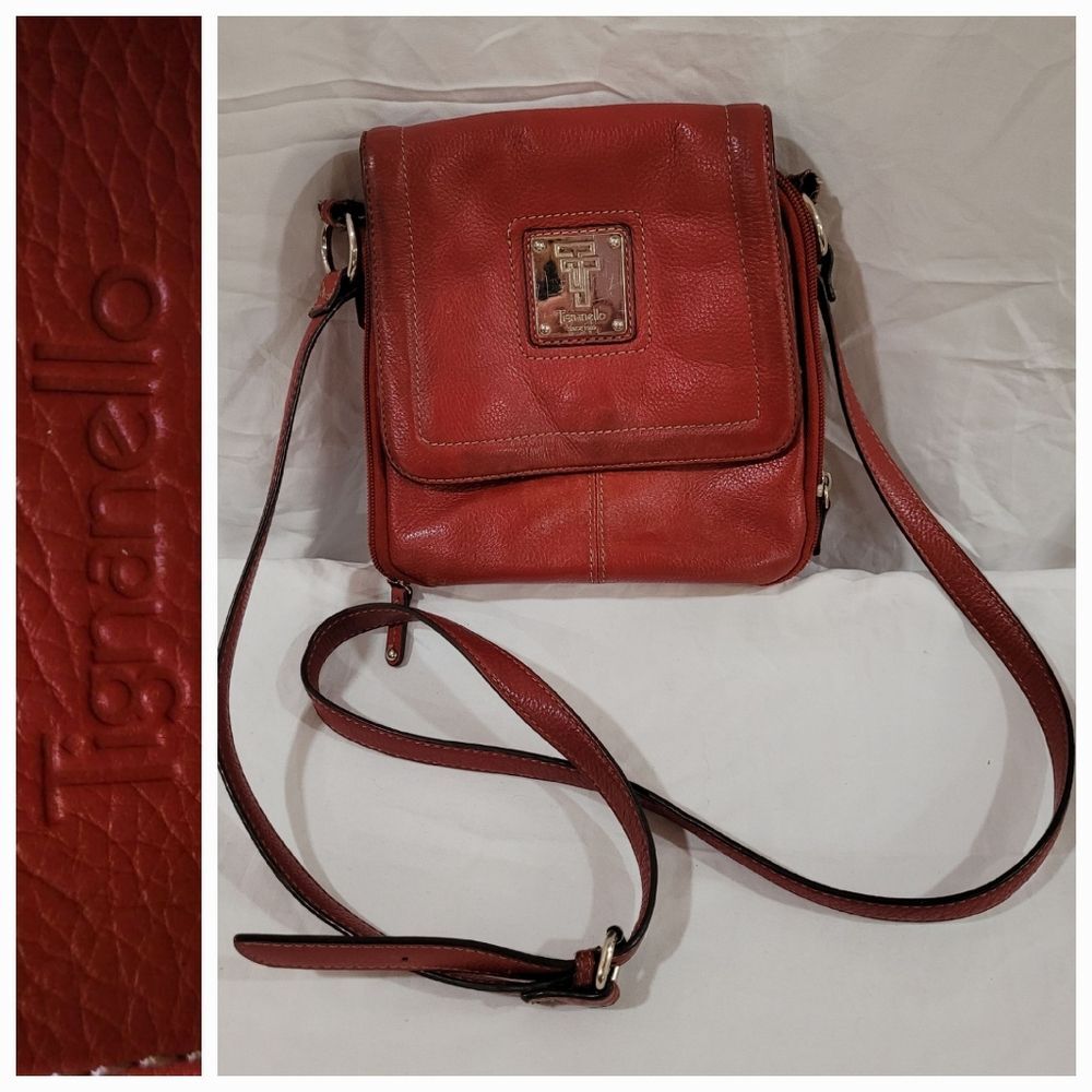 retails $149 Tignanello Red Leather Ladies Crossbody Bag Multi-Pocket Organizer